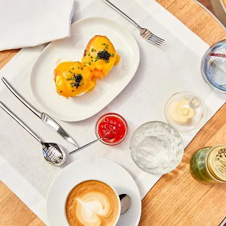 리조트 Sir Anthony