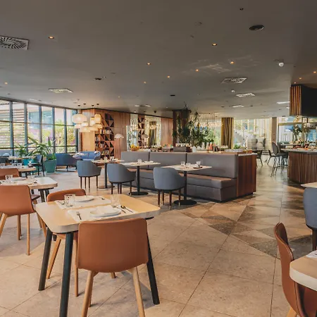 Sir Anthony Playa de las Américas