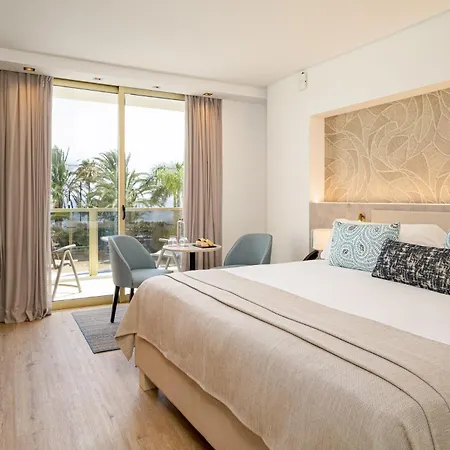 Sir Anthony Playa de las Américas